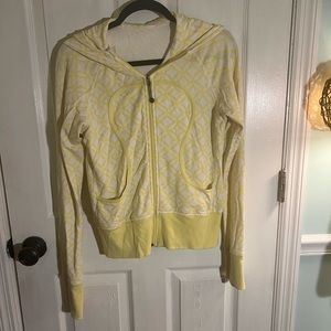 Lululemon yellow zip hoodie sz M